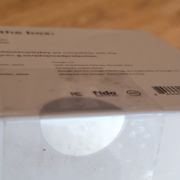 Google Titan Security Key bundle  New in the box sealed - Picture 10 of 11